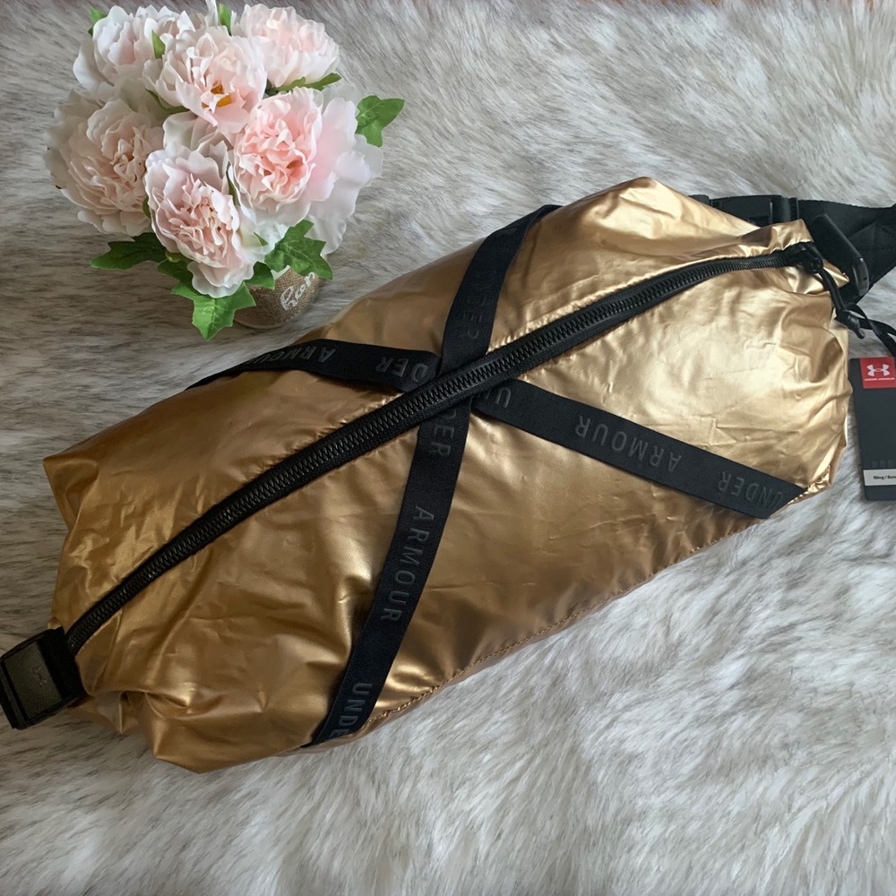 COPY - NWT Under Armour UA Women’s Beltway Studio Gym bag